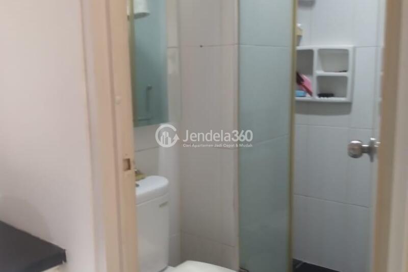 Bathroom Modern 3BR Apartment Low Floor with - View at Sunter Park View Apartment