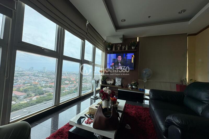 Dining Room Modern 3BR Apartment Low Floor with - View at Sunter Park View Apartment