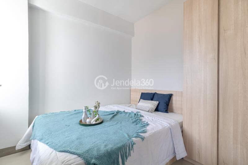 Bedroom 1 Middle Floor 2BR Apartment with City View at Bintaro Park View