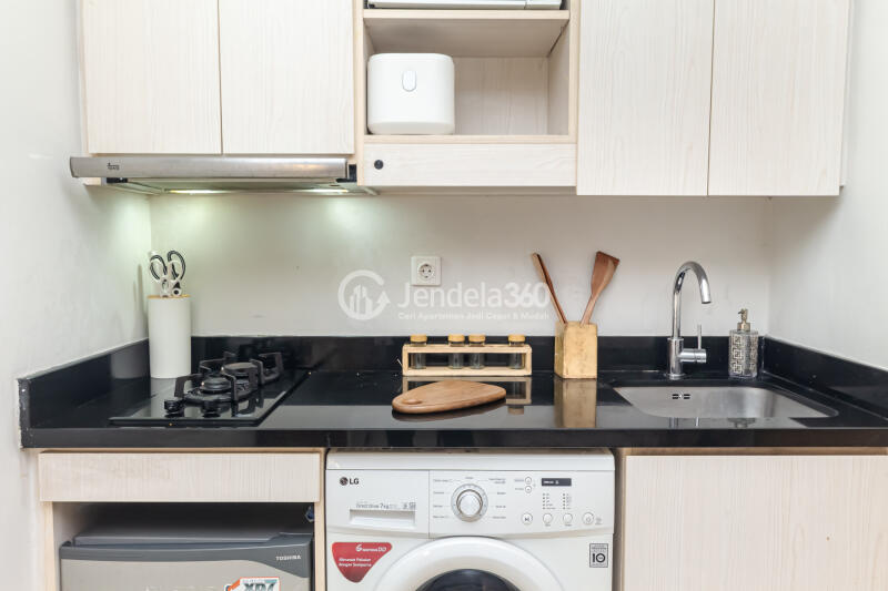 Kitchen The Mansion Kemayoran Bougenville 1BR Fully Furnished