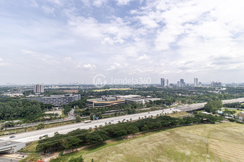Balcony Stylish 1BR Apartment at Casa De Parco Apartment Tower Gardenia