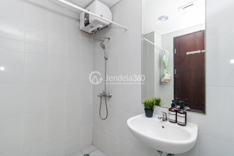 Bathroom Stylish 1BR Apartment at Casa De Parco Apartment Tower Gardenia