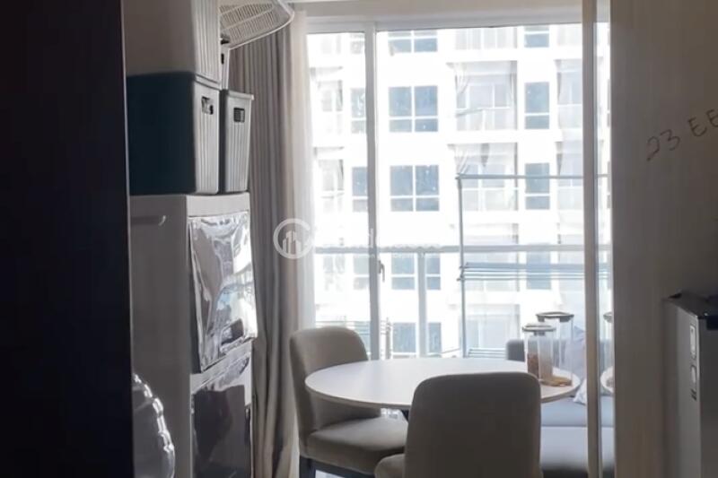 Living Room Excellent 2BR Apartment High Floor with City View at Green Sedayu Apartment