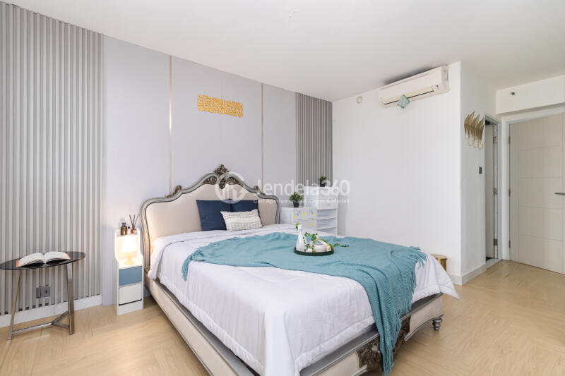 Bedroom 1 High Floor 3BR Apartment with City View at Taman Rasuna Apartment