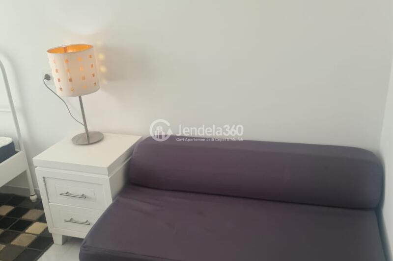 Bedroom Low Floor Studio Apartment with City View at Sky House Alam Sutera