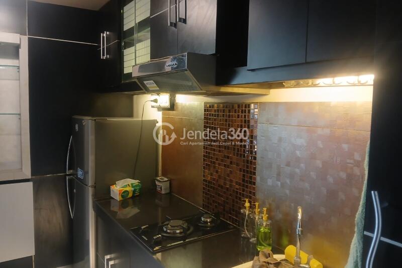 Kitchen Modern Studio Apartment at Modernland Golf Apartment Low Floor