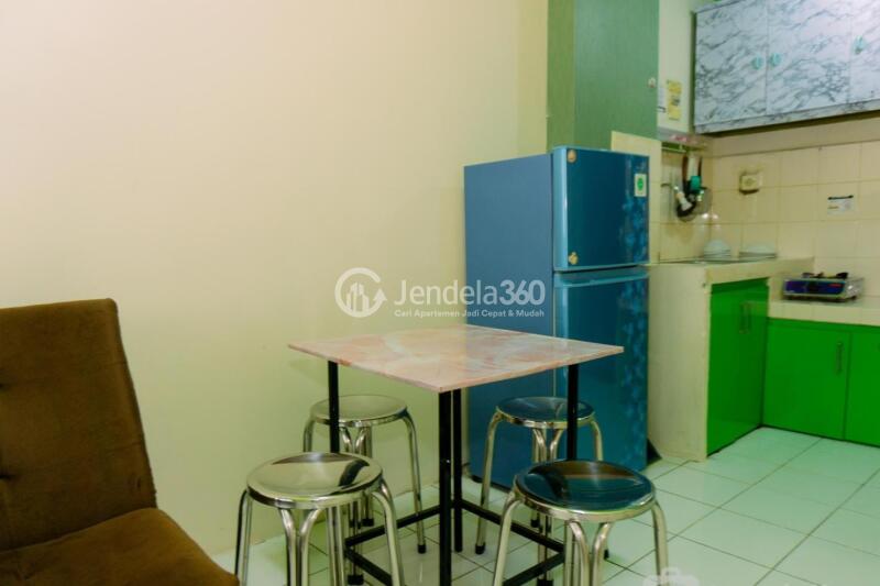 Kitchen Tidy 2BR Apartment Low Floor with Parking Area View at City Park Apartment