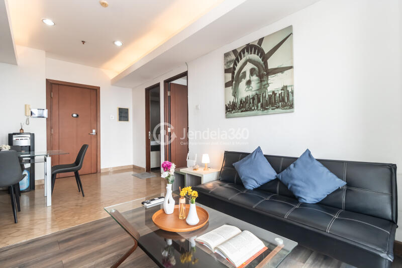 Living Room Royale SpringHill Residence 1BR View City