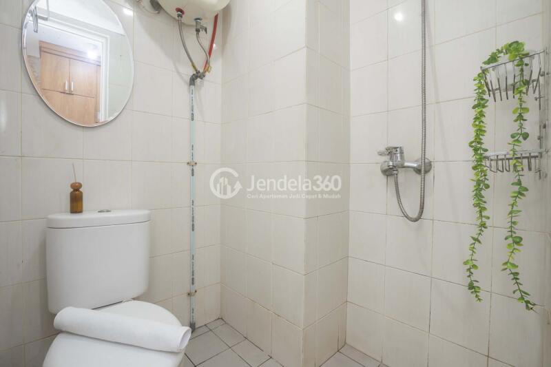 Bathroom Good Deal Studio Apartment High Floor with Garden View at Kota Ayodhya Apartment