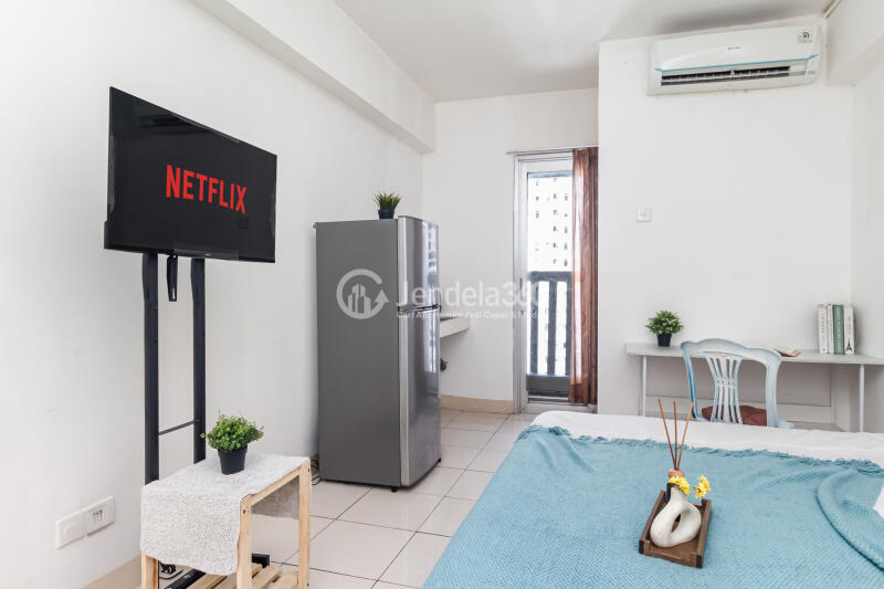 Bedroom Studio Green Bay Pluit Apartment at Middle Floor