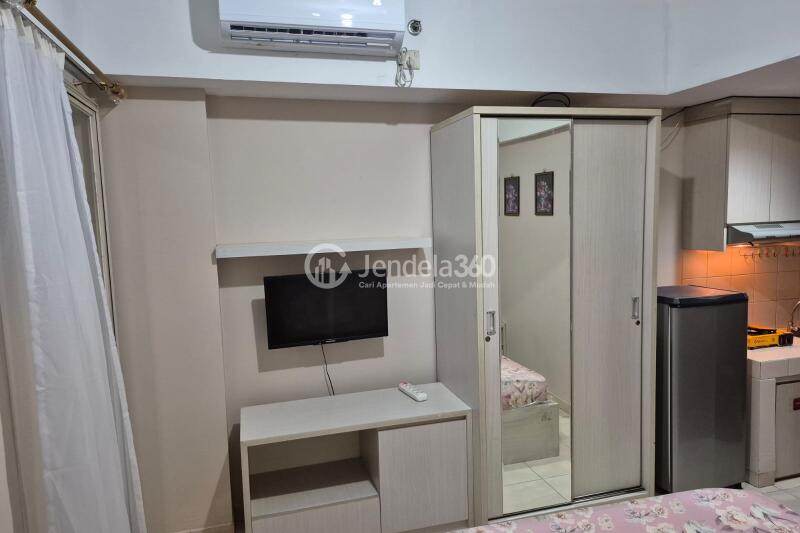 Bedroom Simply Look Studio Apartment at Margonda Residence 3 Tower 3