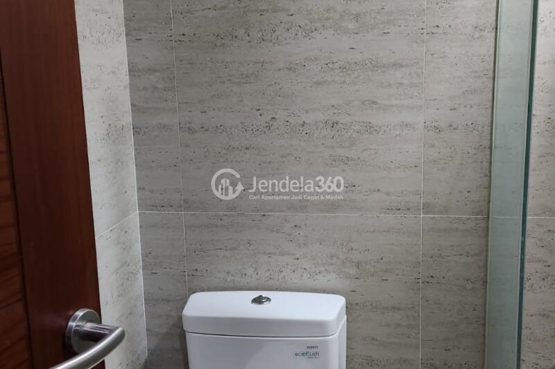 Bathroom Excellent 1BR Apartment Middle Floor with BX Change View at The Accent Bintaro