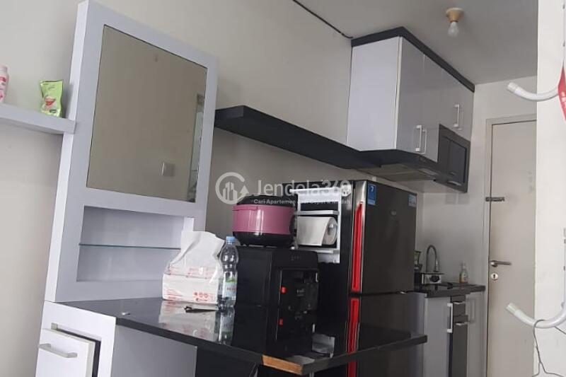 Kitchen Studio Apartment with  View at Tamansari Skylounge Apartment