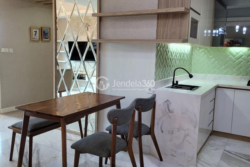 Kitchen Low Floor 3BR Apartment with City View at Casa Grande Apartment
