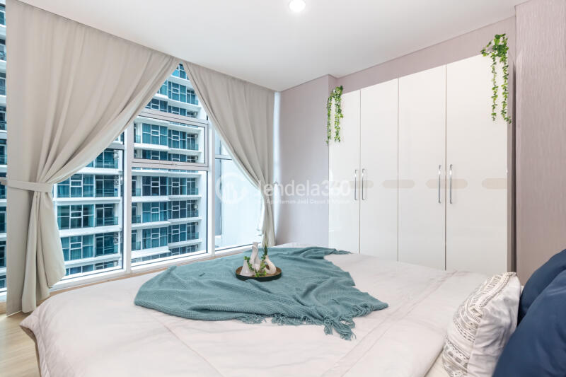 Bedroom Studio Apartment with  View at Brooklyn Alam Sutera Apartment