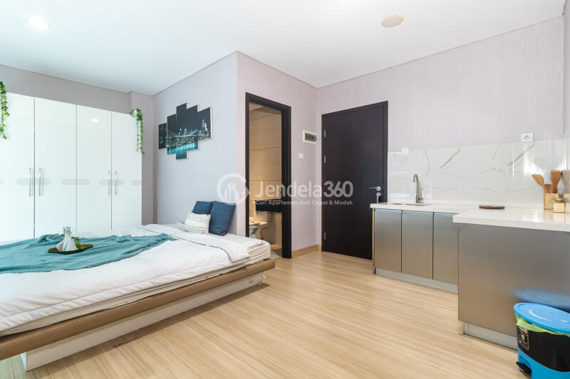 Bedroom Studio Apartment with  View at Brooklyn Alam Sutera Apartment
