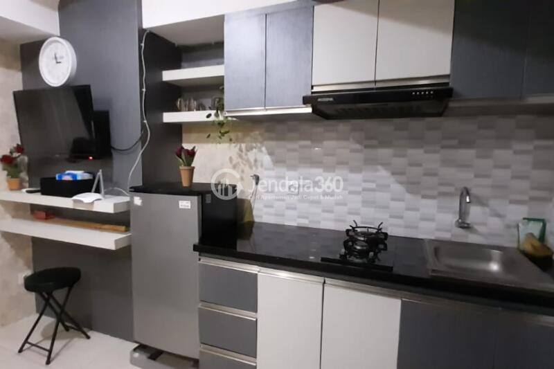 Kitchen Studio The Jarrdin Cihampelas Apartment at Tower B