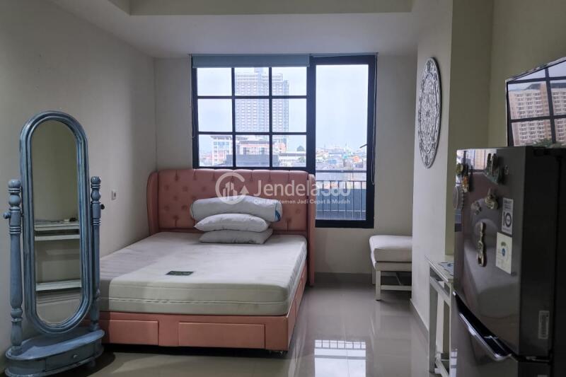 Bedroom Homey Studio Apartment at Evenciio Apartment Low Floor