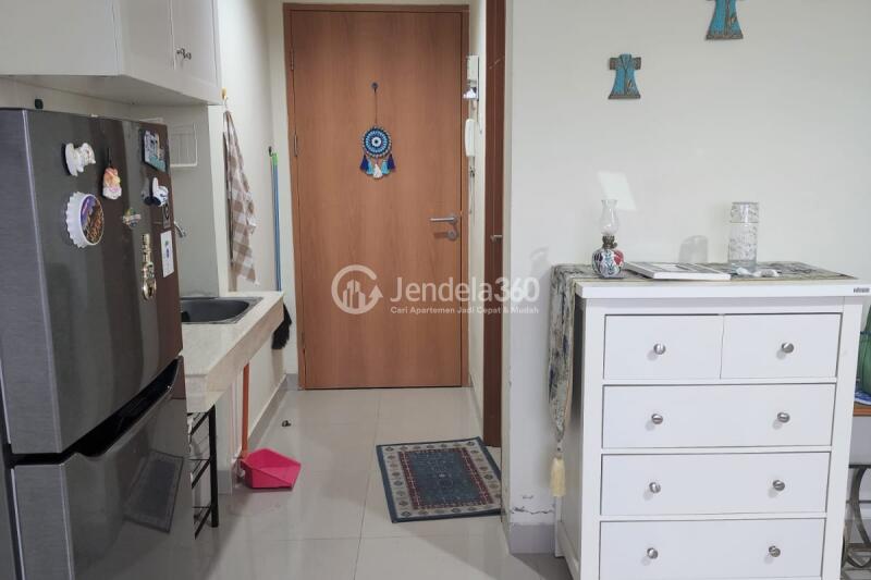 Kitchen Homey Studio Apartment at Evenciio Apartment Low Floor