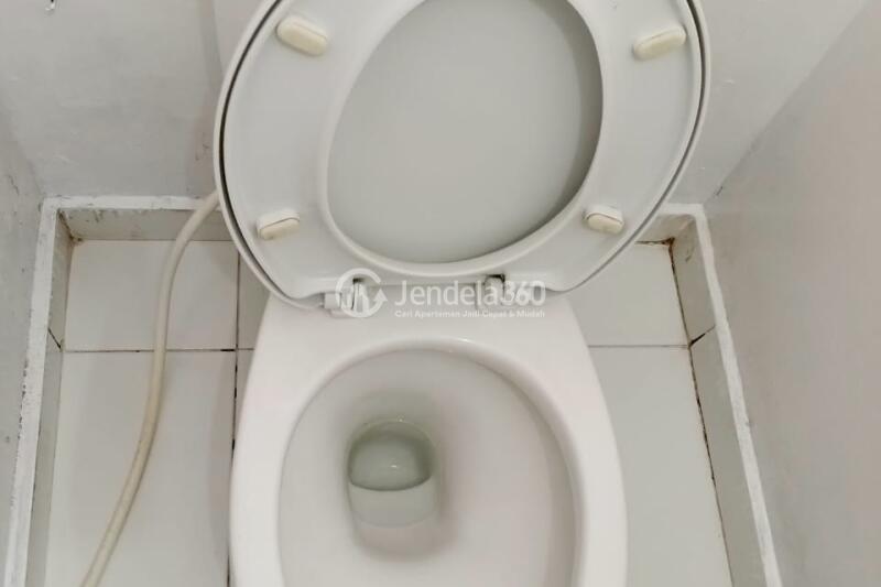 Bathroom Excellent Studio Apartment Low Floor with  View at Aeropolis Residence 3