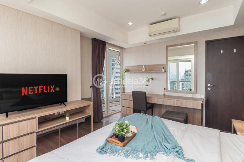 Bedroom 1 Royale SpringHill Residence 2BR Fully Furnished