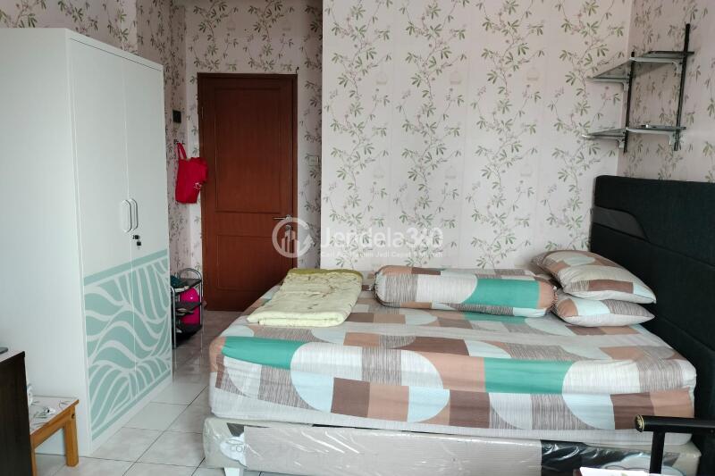 Bedroom Low Floor Studio Apartment with  View at Margonda Residence