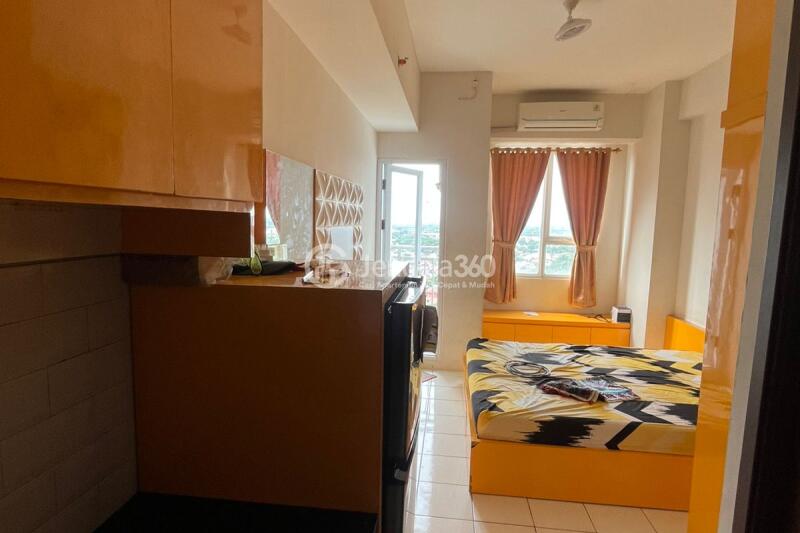 Bedroom Stunning Studio Apartment Middle Floor with - View at Mardhika Park Apartment