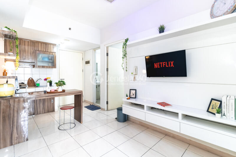 Living Room Well Located 2BR Apartment Low Floor with  View at The Springlake Summarecon