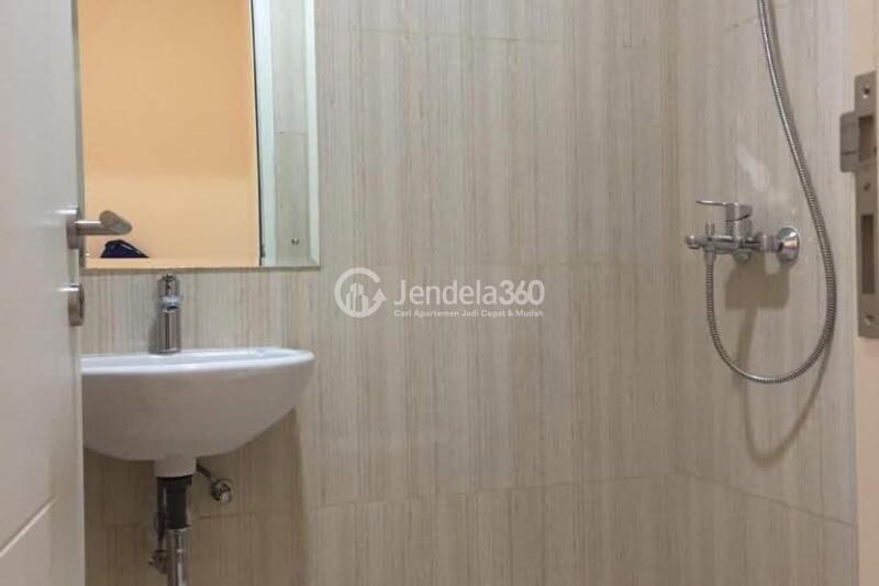 Bathroom Studio Apartment with Swimming Pool View at Sentul Tower Apartment