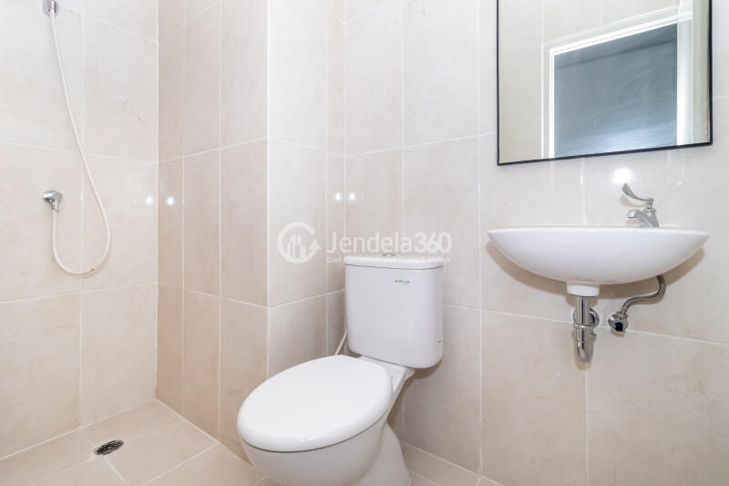 Bathroom Lovely Studio Apartment at The Parc SouthCity Middle Floor