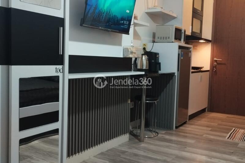 Bedroom Studio Apartment with  View at Easton Park Residence Jatinangor