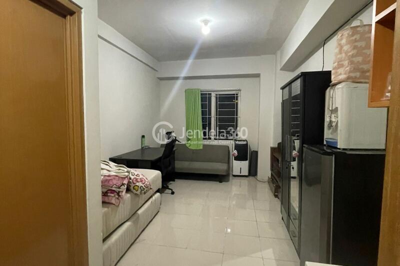 Bedroom Studio Pinewood Jatinangor Apartment at Low Floor