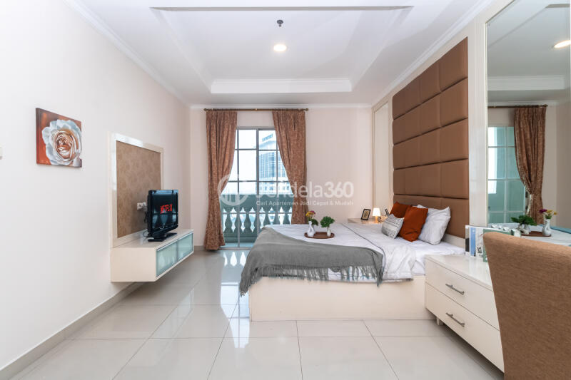 Bedroom 1 Peaceful 2BR Apartment at Belleza Apartment Tower Albergo