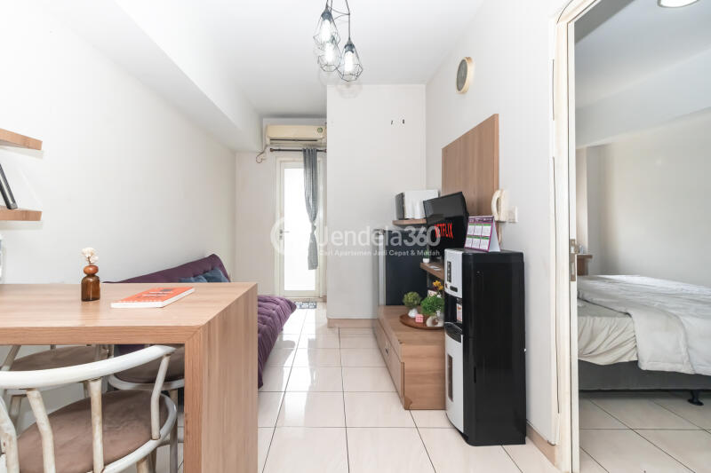 Living Room Low Floor 2BR Apartment with  View at The Springlake Summarecon