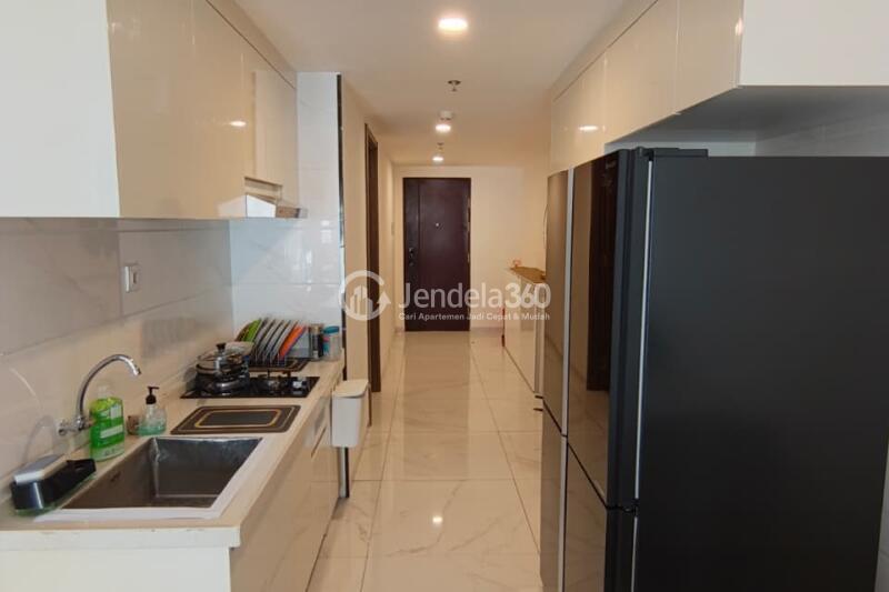 Kitchen Lovely 3BR Apartment Low Floor with  View at Sky House BSD Apartment