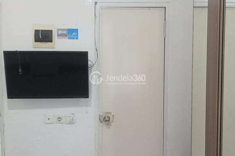 Bedroom Peaceful Studio Apartment Low Floor with  View at Aeropolis 1 Apartment