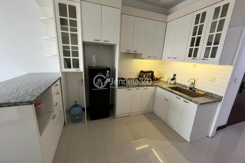 Kitchen 2BR AKR Gallery West Residence Apartment at Tower Residence