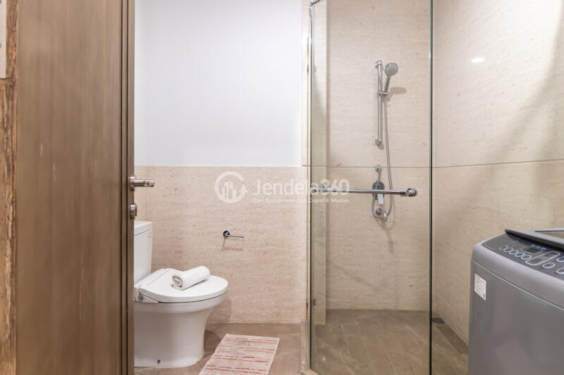 Bathroom 1BR Southgate Residence Apartment at Tower Elegance