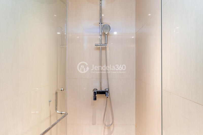 Bathroom Elegant Studio Apartment at Branz Mega Kuningan Apartment Low Floor