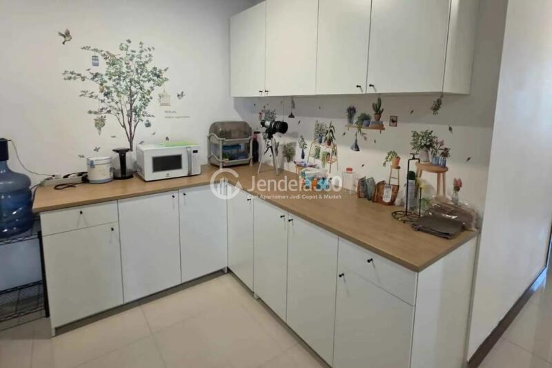 Kitchen Spacious 3BR Apartment at AKR Gallery West Residence High Floor