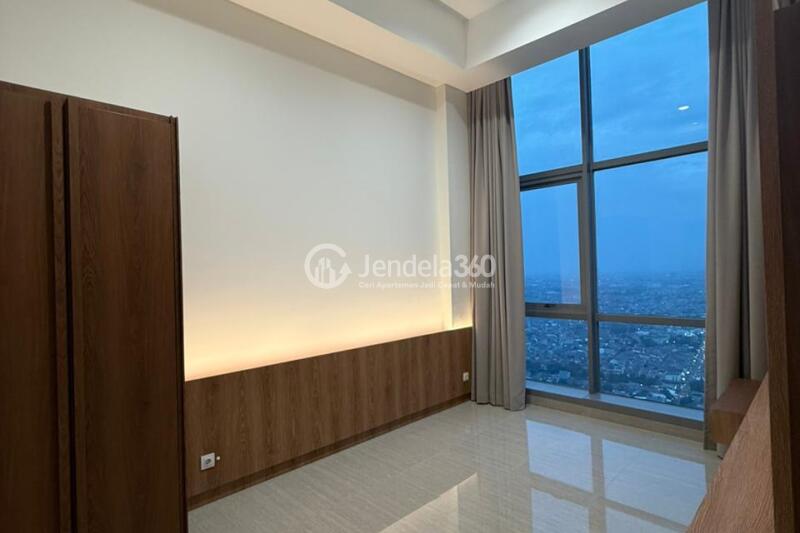 Bedroom 1 2BR Hillcrest House Apartment at High Floor