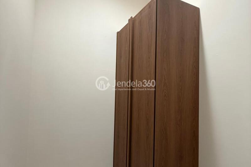 Bedroom 2 2BR Hillcrest House Apartment at High Floor