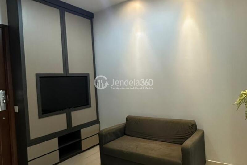 Living Room Low Floor 1BR Apartment with  View at The Kensington Royal Suites
