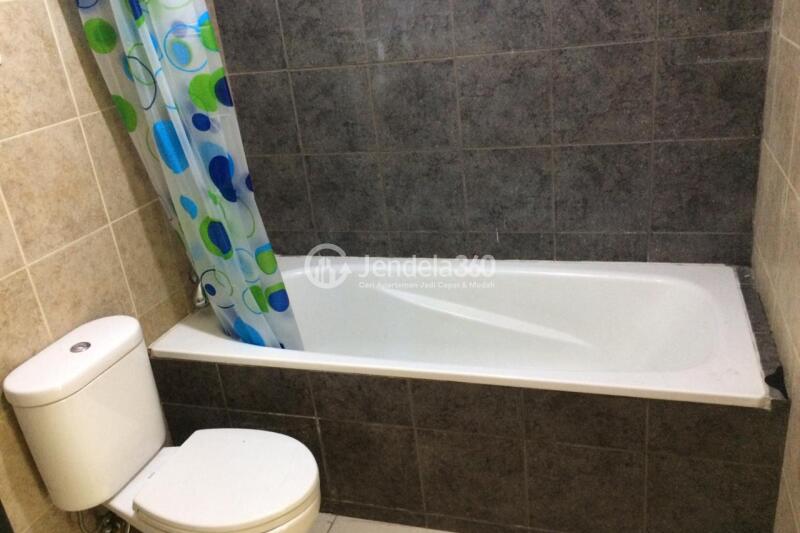 Bathroom Excellent 3BR Apartment at Marbella Kemang Residence Apartment Middle Floor