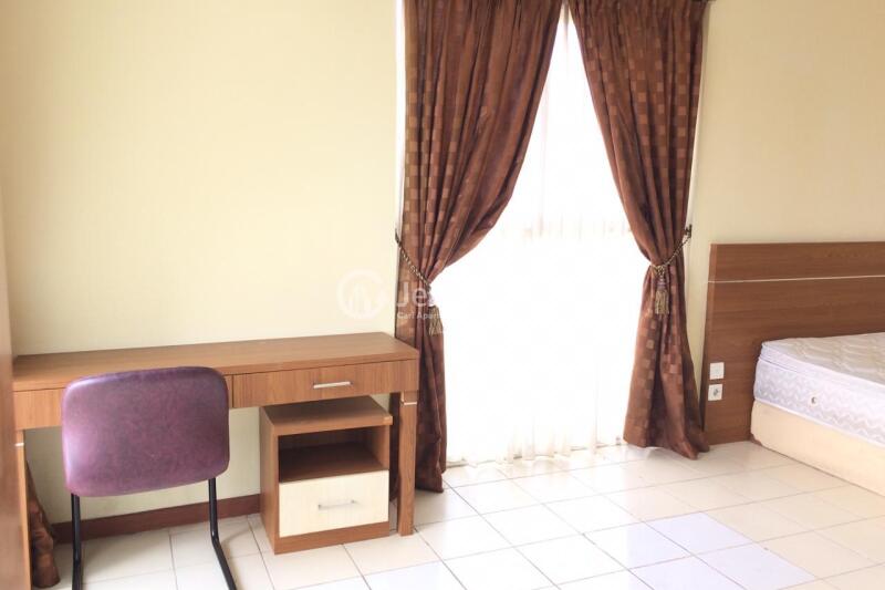 Living Room Excellent 3BR Apartment at Marbella Kemang Residence Apartment Middle Floor