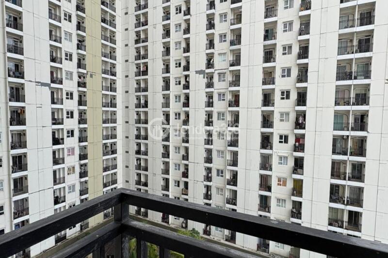 Balcony Relaxed 2BR Apartment Low Floor with  View at Cinere Resort Apartment