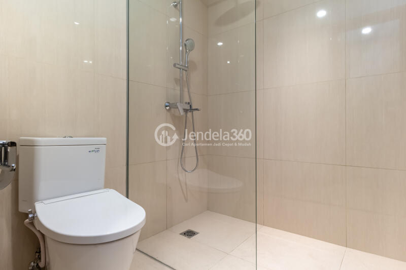 Bathroom Lovely Studio Apartment Low Floor with  View at Branz Mega Kuningan Apartment