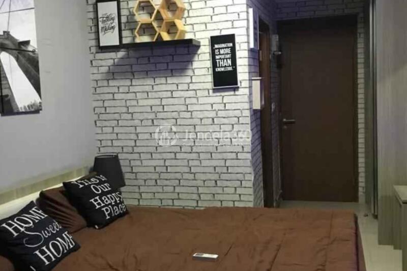 Bedroom Cozy Studio Apartment Low Floor with  View at Sudirman Suites Bandung Apartment