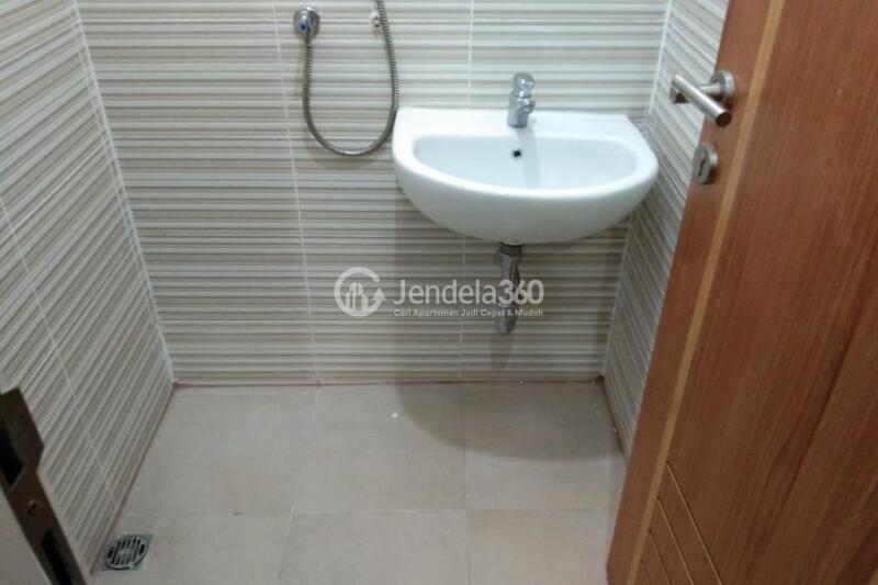 Bathroom Low Floor 1BR Apartment with  View at Puncak Bukit Golf Apartment