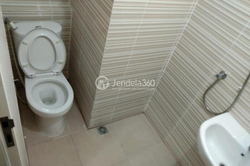 Bathroom Low Floor 1BR Apartment with  View at Puncak Bukit Golf Apartment